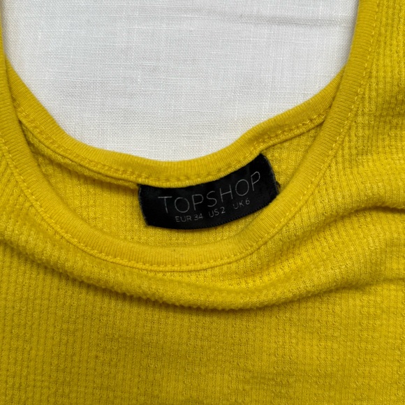 Yellow Ribbed Cropped Tank Top - Picture 3 of 5
